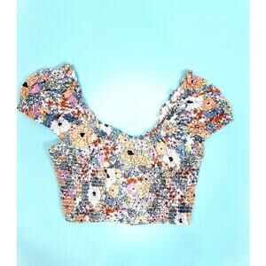 Small " liberty " type floral vintage smocked cropped top